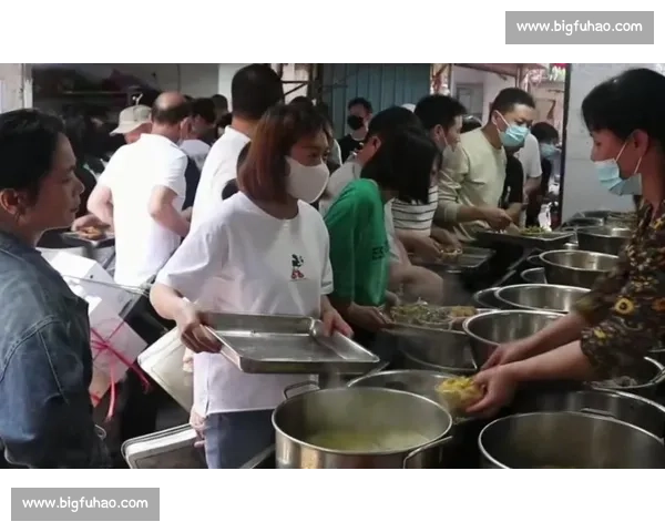 铁岭搂大席：盛满乡情的 “连吃带拿”，明年还要这口热乎！