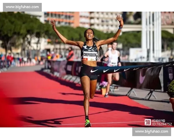 百岁老人奥维尔・罗杰斯 60 米跑出 19 秒 13 刷新全球同龄段田径纪录